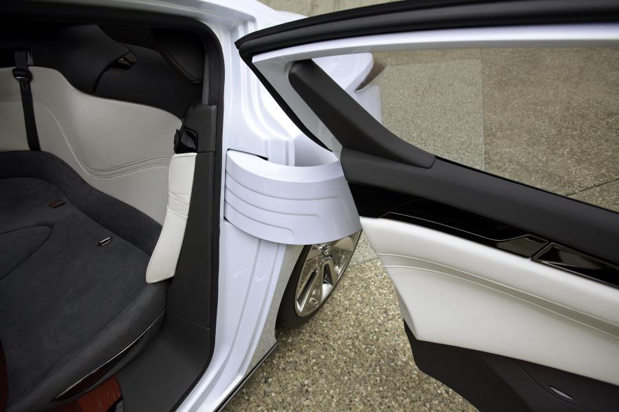 Nissan Ellure Concept 2010 года  (фото 8 из 52)